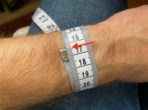 How To Correctly Measure Your Wrist For Apple Watch Solo Loop Bands