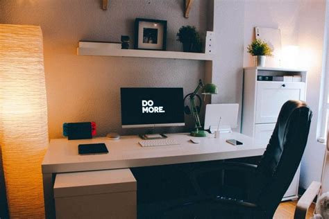 Gear can make or break your home office setup. Eye-Popping Home Office Setup Ideas - Flipside Nation