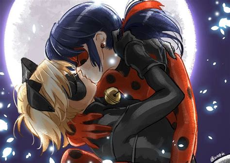 Ladybug And Cat Noir Kiss Volvb