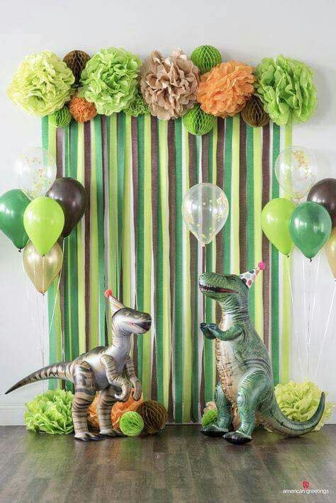 I am adding more pictures from my daughter's word world party since i have had a few more requests for more pictures. Fiesta temática: Jurassic World. Ideas pa… | Decoracion de ...