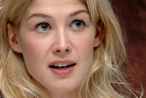 pictures of rosamund pike