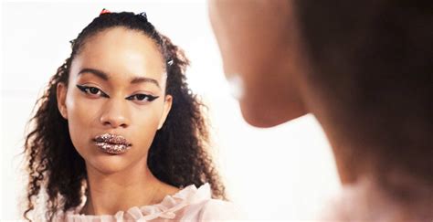 How To Glitter Lips Equal Time