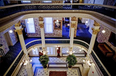 How The Menger Hotel Came To Be San Antonios Most Haunted Hotel