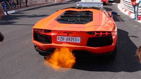 Lamborghini Aventador Shooting Crazy Flames Youtube