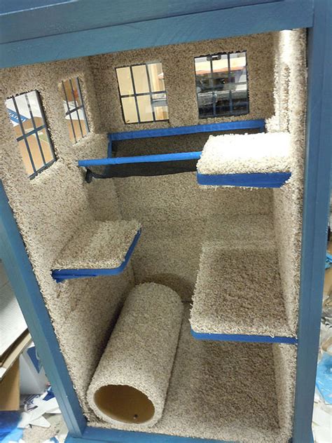 562 x 750 jpeg 55 кб. DIY Kitty TARDIS Playhouse For Cats Who Love The Doctor ...