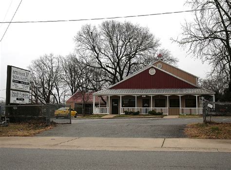 Vets & pets veterinary clinic. North Little Rock animal hospital fetches $1.2M from ...