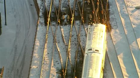 Watch Rail Crews In Chicago Use Fire To Fix Frozen Broken Tracks Abc11 Raleigh Durham