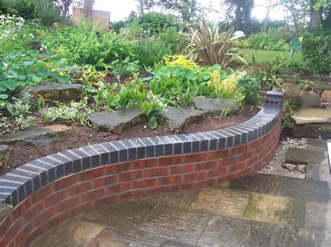 How To Build A Curved Brick Wall