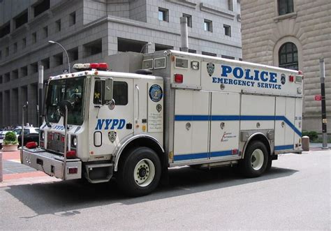 Nypd Esu Truck 1 Mack Nypd Esu Pinterest Police Cars Vehicle And