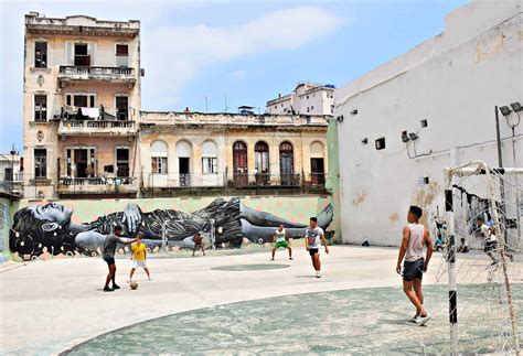 Photos Of The Week People Watching In Cuba Travel Bliss Now