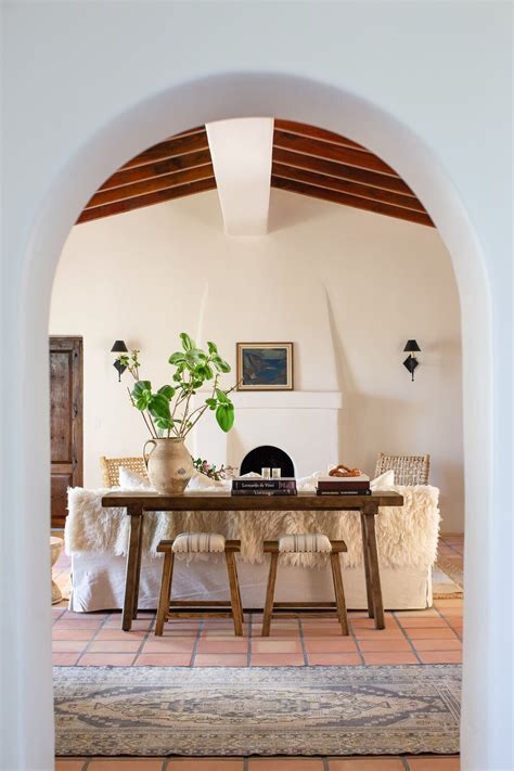 Spanish Bungalow Intimate Living Interiors Spanish Home Decor