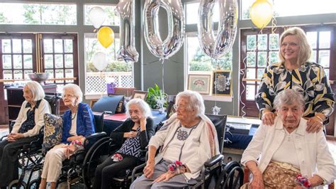 6 women celebrate their 100 birthdays together abc news