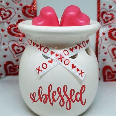 Pin By Jean Stevens On Cricut Valentine Crafts Valentine Crafts