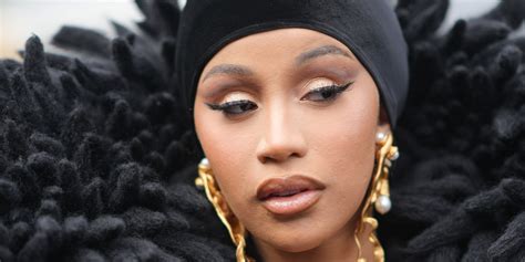 Cardi B Scandal Fans Say Woman Who Threw A Drink Looked Genuinely