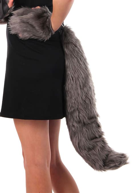 Oversized Wolf Tail
