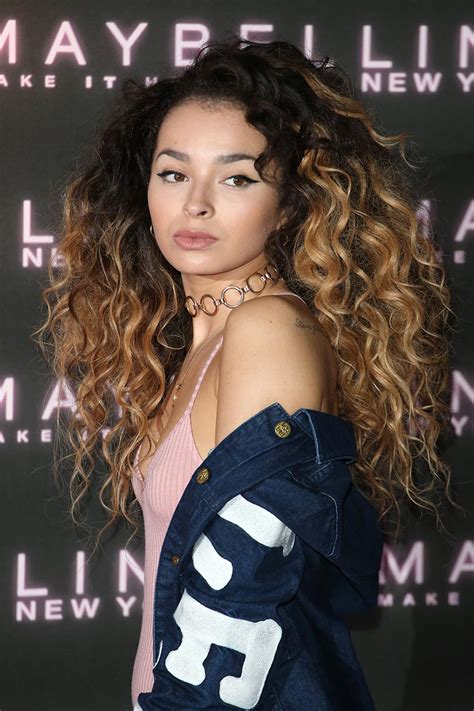 Ella Eyre Nude And Sexy Pics Collection Scandal Planet