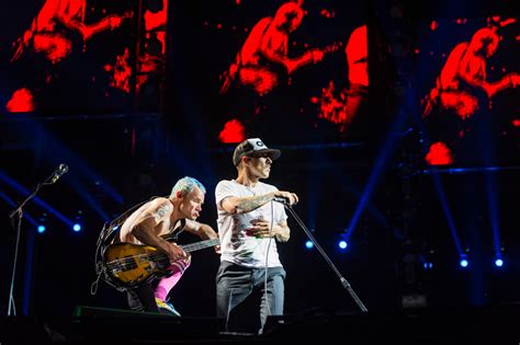 Red Hot Chili Peppers At Lollapalooza 2012 Lost In Concert