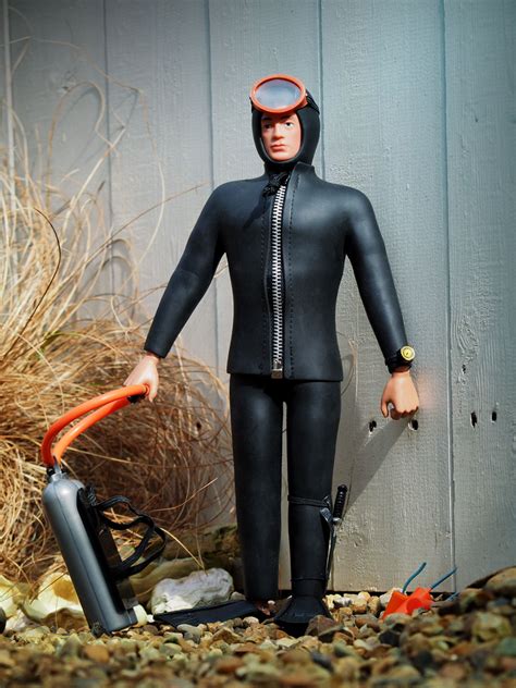 The show is unrelated to the 1995 show. Action Man Scuba Diver