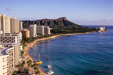 Honolulu Travel Costs & Prices - Pearl Harbor, Waikiki Beach, & Diamond