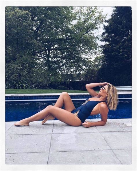 The Hottest Photos Of Billie Faiers Thblog