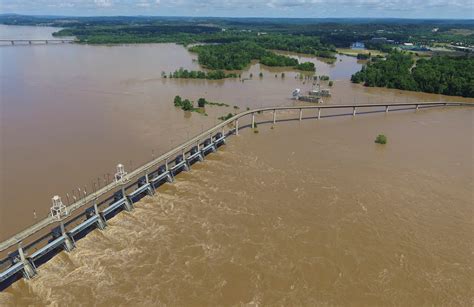 Record Flooding Causes Levee Breach In Western Arkansas Indianapolis News Indiana Weather