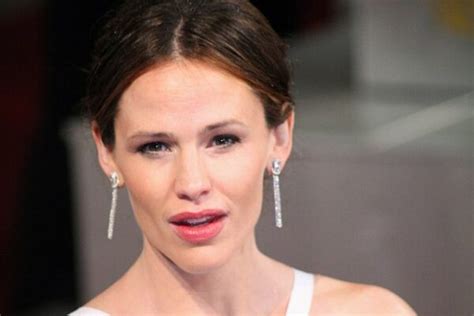 Jennifer Garner Net Worth 3 Lessons From Her Path To Wealth The Good