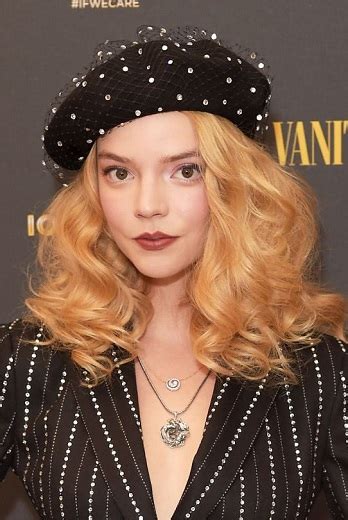 31 Anya Taylor Joy Hairstyles And Haircuts Now And Then