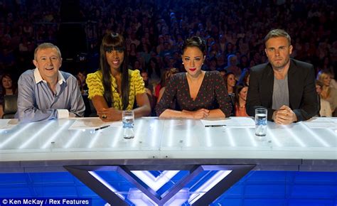 Hot Shots Kelly Rowlands 1st Day On X Factor Uk Panel That Grape