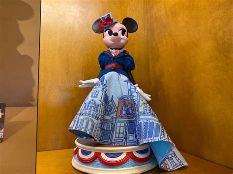 Photos New Minnie Mouse The Main Attraction Main Street Usa Doll