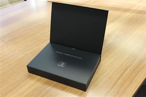 Black Ultima Cigar Box The Custom Luxury Packaging Experts