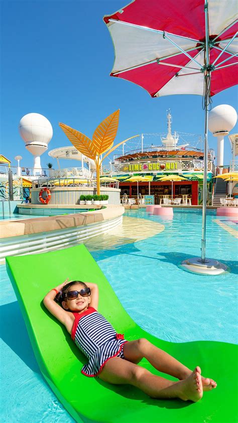 Weekend Cruises Navigator Of The Seas Royal Caribbean Cruise Pool Days Like A Local Canary