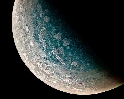 Nasas Juno Probe Outdoes Itself With Stunning New Jupiter Photos Bgr