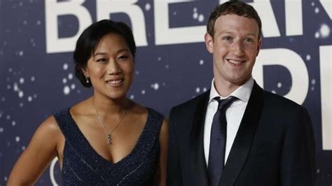 Facebook Ceo Mark Zuckerberg And Wife Priscilla Expecting Their