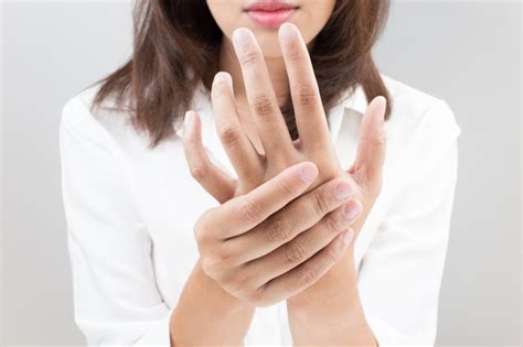 Causes Of Finger Numbness