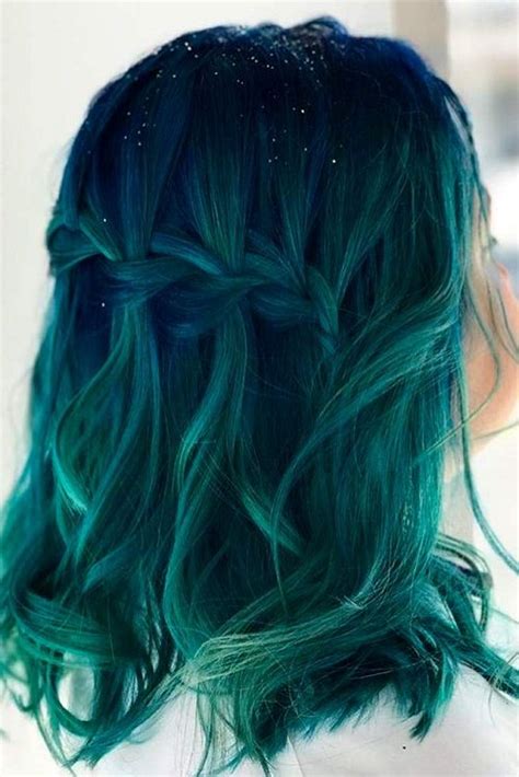 27 Chic And Sexy Blue Hair Styles For A Brave New Look Fashion Daily