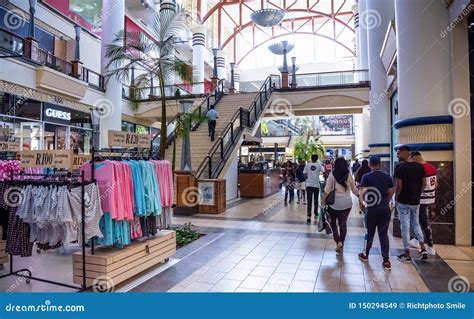 Centro Comercial De La Entrada En Durban Suráfrica Imagen De Archivo