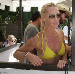 Jennie Garth Reveals The Results Of Her Post Split Weight Loss As She