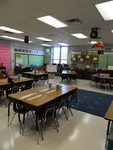 2nd grade classroom | Classroom reveal, Classroom layout, Classroom