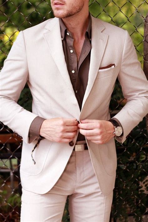 The Style Blogger Piece Ways Khaki Seersucker Suit Tsbmen