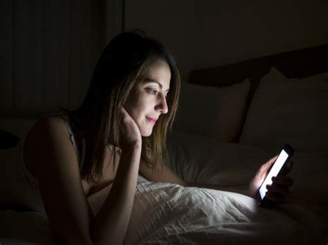 5 Reasons You Need To Stop Using Your Phone In Bed At