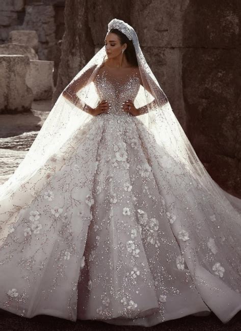 Gorgeous Long Sleeve Lace Ball Gown Wedding Dress Crystal Princess