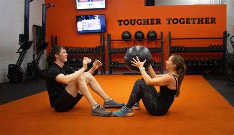 Grab Your Sweetheart And Try These 5 Partner Workouts