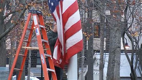Veterans Protest Hampshire College Decision To Stop Flying Us Flag