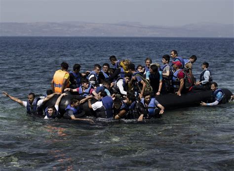 Immigration Réfugiés 28 Morts Dans Un Naufrage Au Large De La Grèce