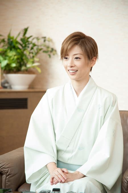 See more of 明日海りお on facebook. 男役のひとつの究極、光源氏に挑む花組・明日海りお ...