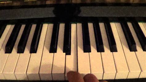 Ein weiteres klavierstück, das du vielleicht schon im ohr hast, was dir beim lernen helfen wird; Fluch der Karibik Piano MIT NOTEN - YouTube