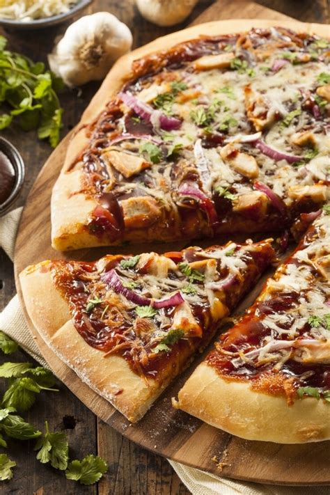 Pide tu domino's pizza favorita a domicilio o a recoger en tu tienda más cercana. BBQ Chicken Pizza with Cauliflower Crust | DINE DREAM DISCOVER