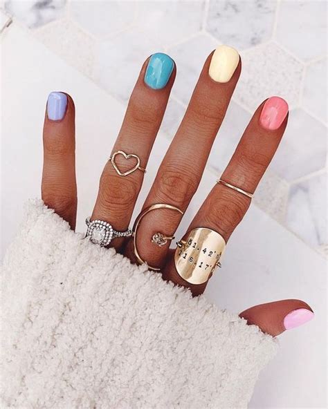 14 diseños de efecto bordado para decorar tus uñas. Diseño De Uñas 2020 Para Piel Morena - Pin en color de cabello para piel morena tendencia 2020 ...
