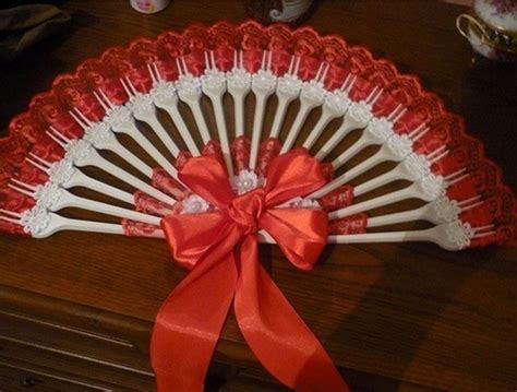 Plastic Fork Fan 10 Cool Creativities