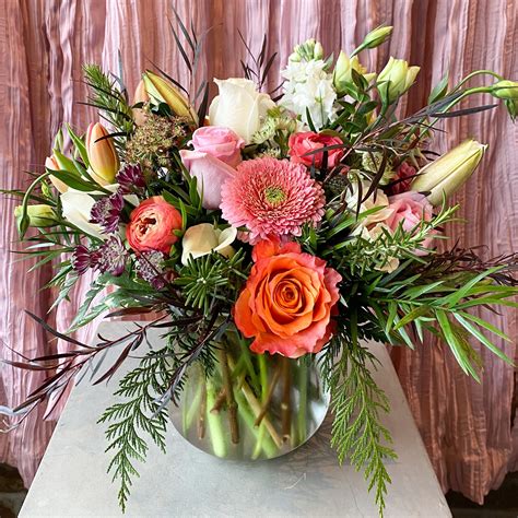 Peaches And Cream Worcester Florist Sparkle Flower Delivery Worcester